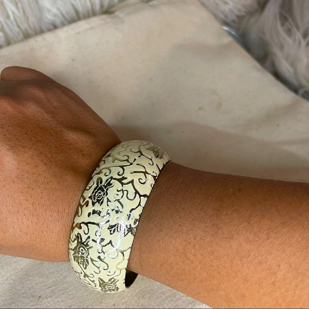 Brass and Floral Pattern Bangle